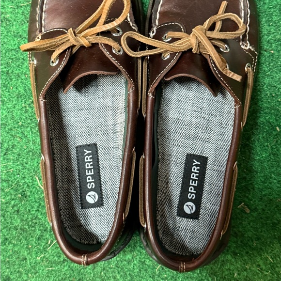 Men’s Sperry Original Authentic 2 Hole Boat Shoe - Worn once - Sz 9.5